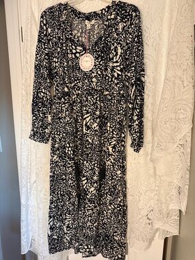 Umgee Black & White Abstract Print Long Sleeve Midi Dress